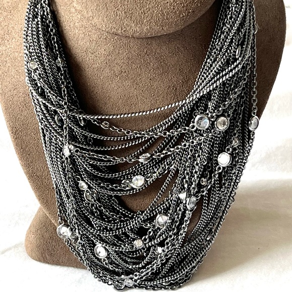 NWT Rare & Retired Kendra Scott Anastasia Bib Statement Necklace Hematite & CZ’s - Picture 14 of 17